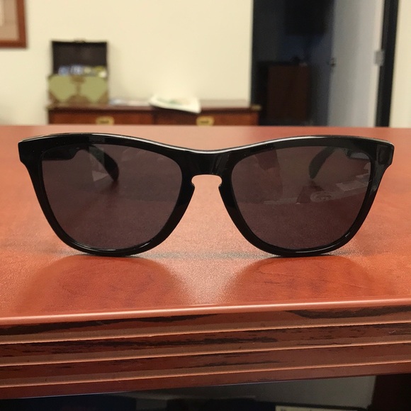 Oakley Other - Brand New Oakley Frogskin Sunglasses